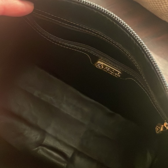 Vintage Fendi purse in amazing condition - Picture 8 of 9